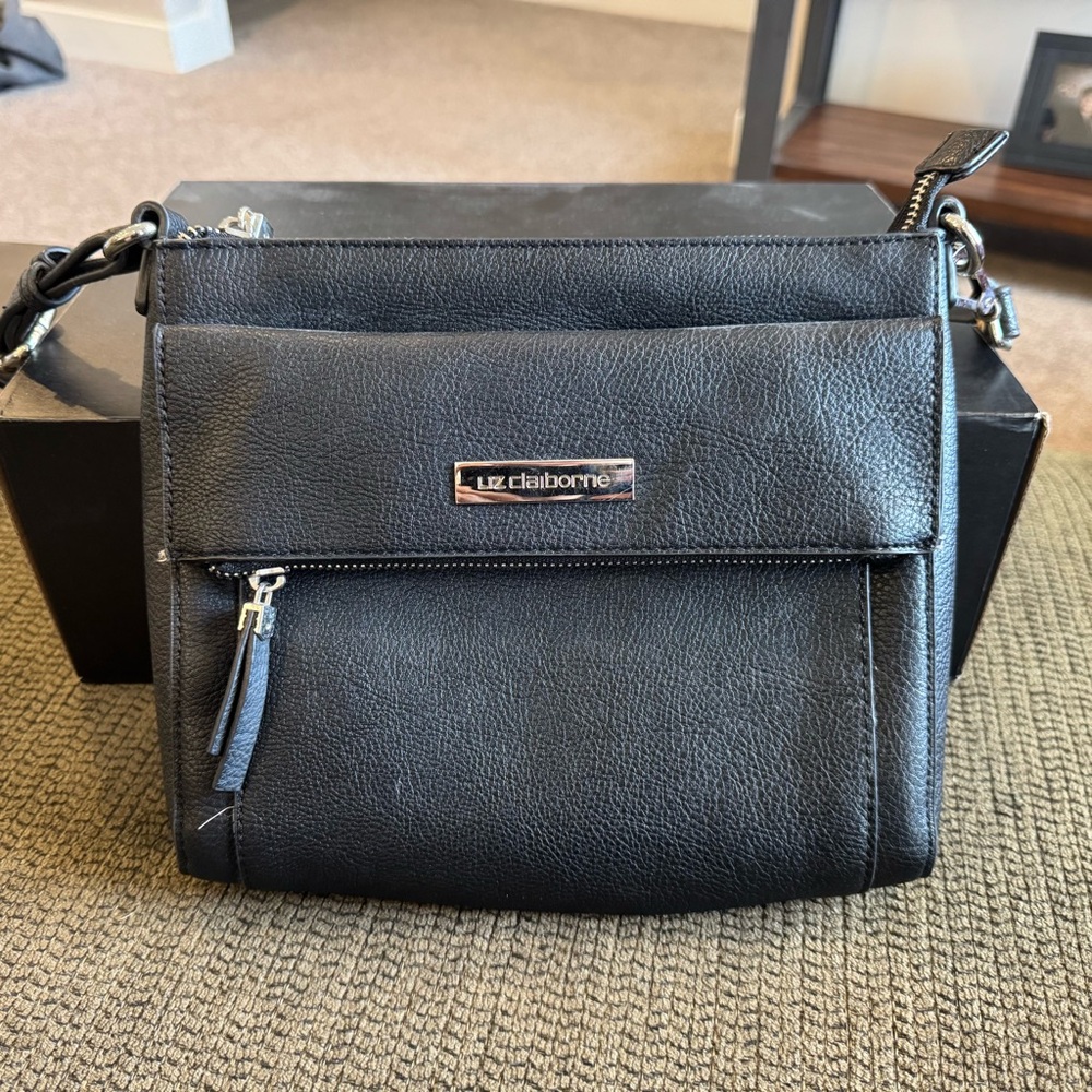 Liz Claiborne Women's Crossbody Purse Handbag Zipper Magnetic Closure Black